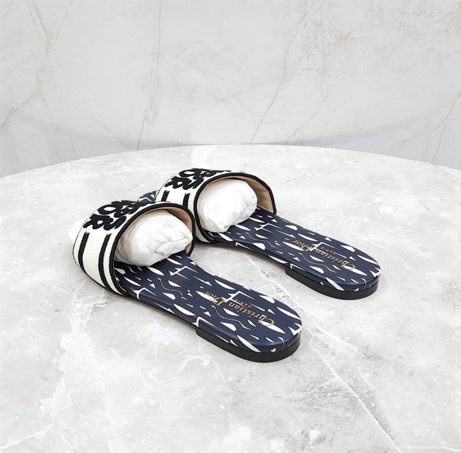 [럭스유] 38 / 디올 미스 디올 자수 코튼 뮬 슬리퍼 KCO109EZO68B