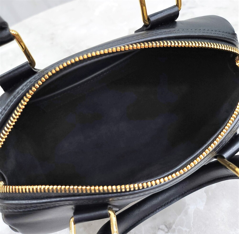 [럭스유] 셀린느 퀴르 트리옹프 스몰 보스턴 113773DU3