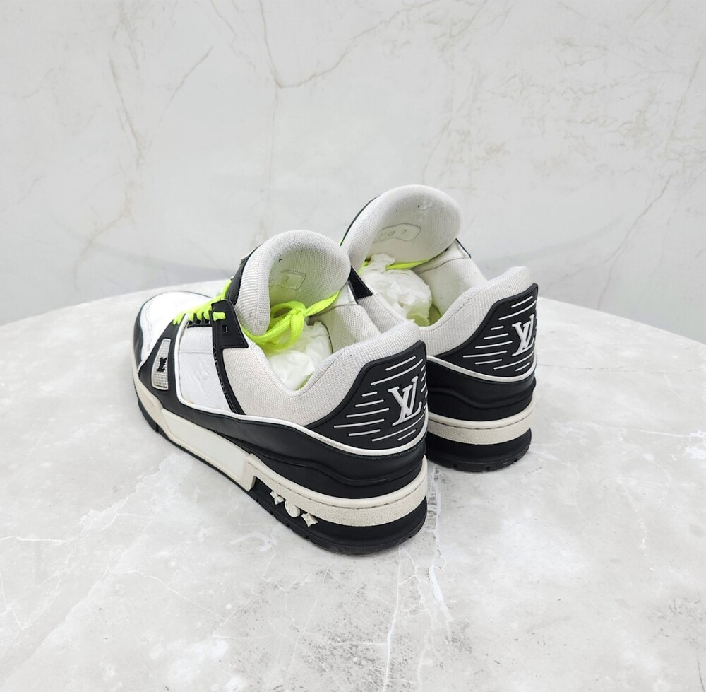 [럭스유] 7 / 루이비통 LV 범고래 트레이너 스니커즈