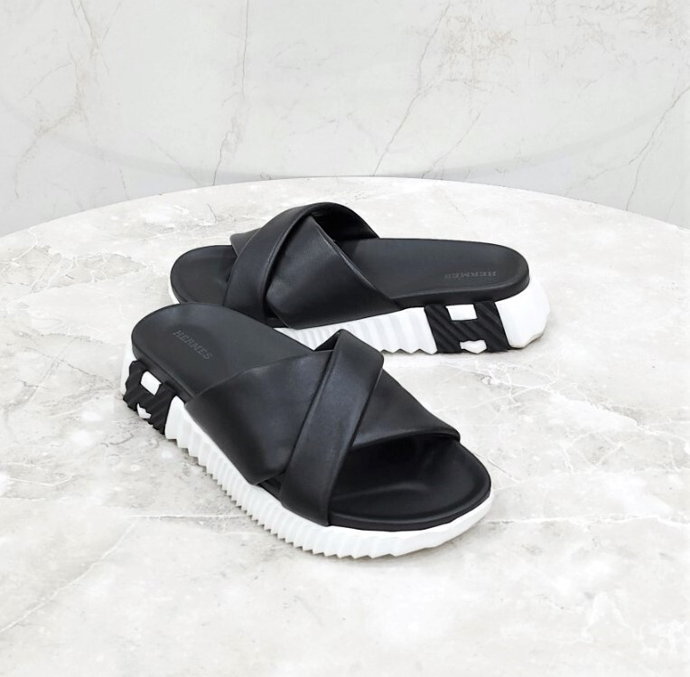 [럭스유] 38.5 / 에르메스 인프라 레더 샌들 H241166Z