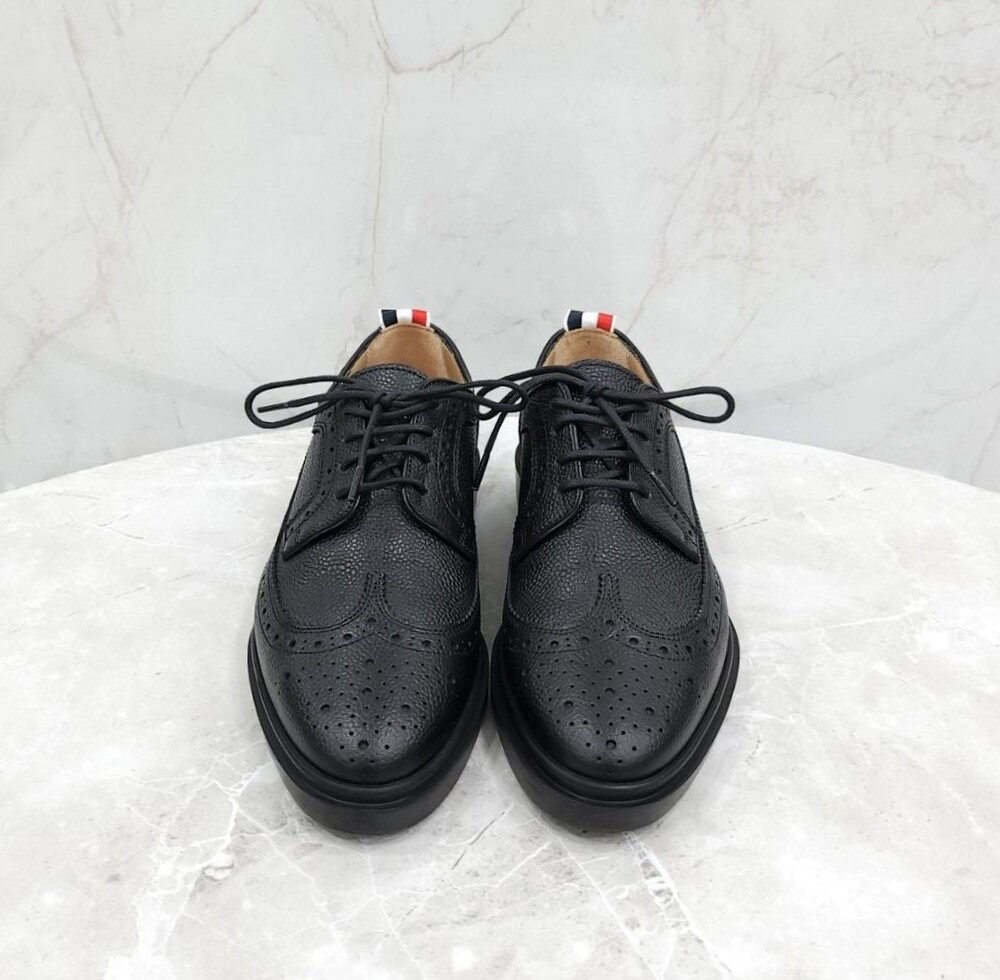 [럭스유] 36 / 톰브라운 여성 페블그레인 레이스업 로퍼 FFO002G