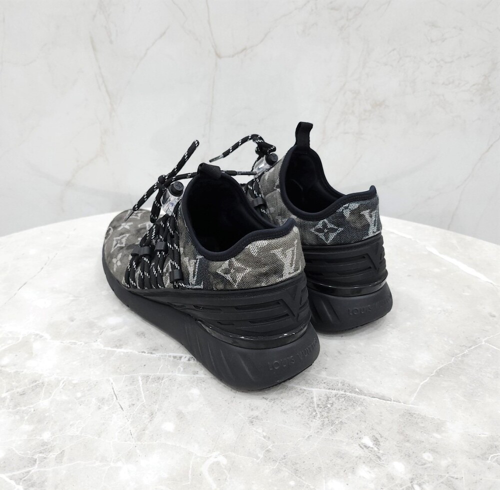 [럭스유] 6 / 루이비통 모노그램 패스트레인 스니커즈