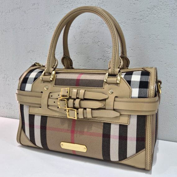 버버리 하우스체크 캔버스 벨트 토트백 3806114