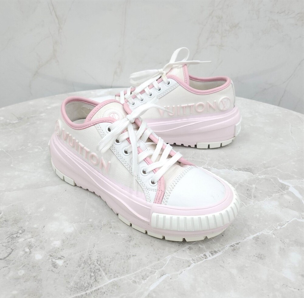 [럭스유] 35 / 루이비통 LV 스쿼드 스니커즈