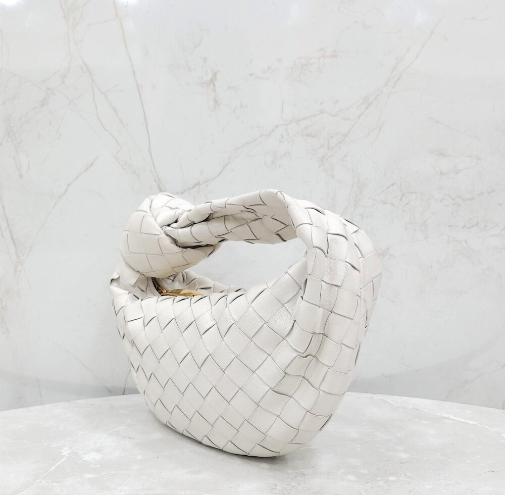 [럭스유] 보테가베네타 화이트 인트레치아토 미니 조디 호보백 651876