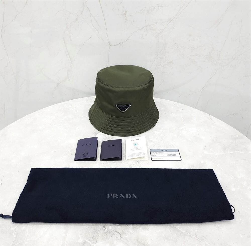 [럭스유] (새상품) 프라다 삼각로고 리나일론 버킷햇 L 2HC137