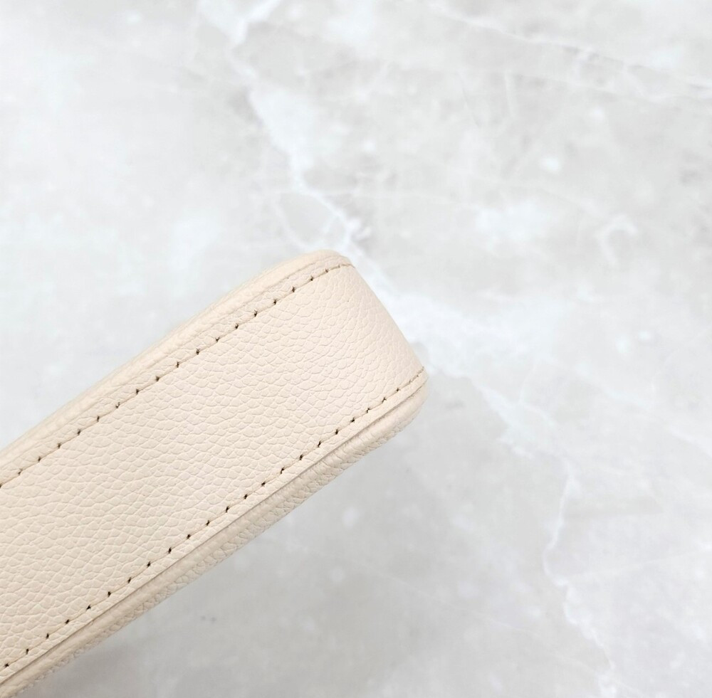 [럭스유] 루이비통 이지 파우치 온 스트랩 체인백 M81066