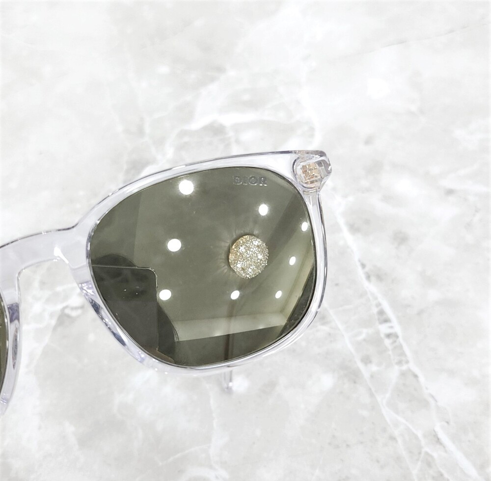 [럭스유] 디올 투명 골드테 로고 선글라스