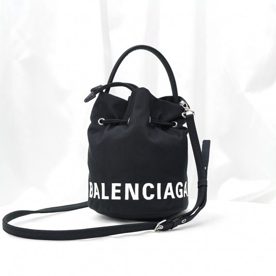 Balenciaga(발렌시아가) 619458 블랙 나일론 휠 XS 드로스트링 버킷 2WAY