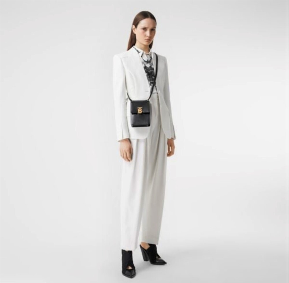 [럭스유] 버버리 블랙 스무스 금장 로빈 미니 숄더백 80330421