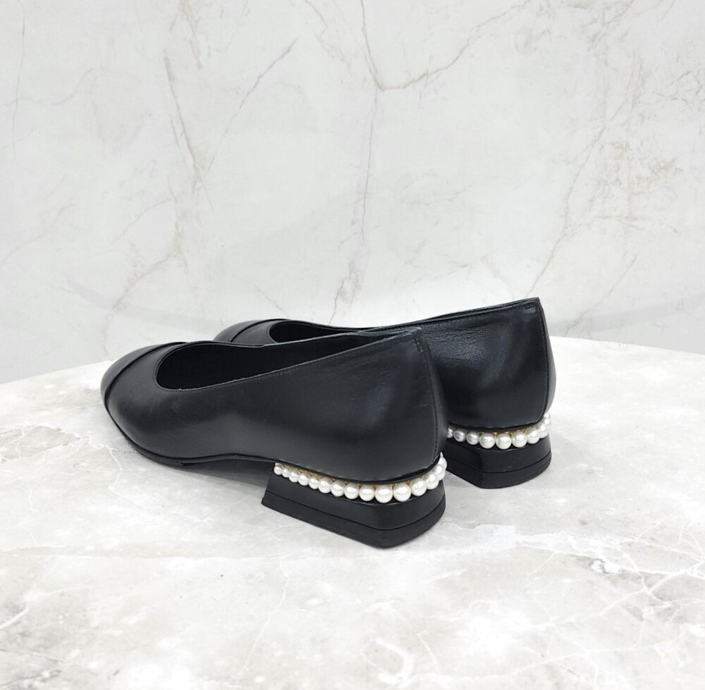 [럭스유] 38.5 / 샤넬 CC로고 진주 레더 펌프스