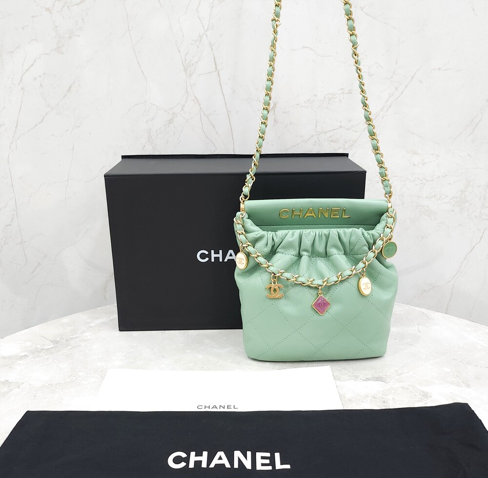 [럭스유] (새상품) 샤넬 스몰 민트 램스킨 버킷백 AS3793