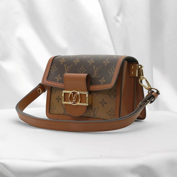 Louis Vuitton(루이비통) M44580 모노그램 리버스 캔버스 미니 도핀 숄더백