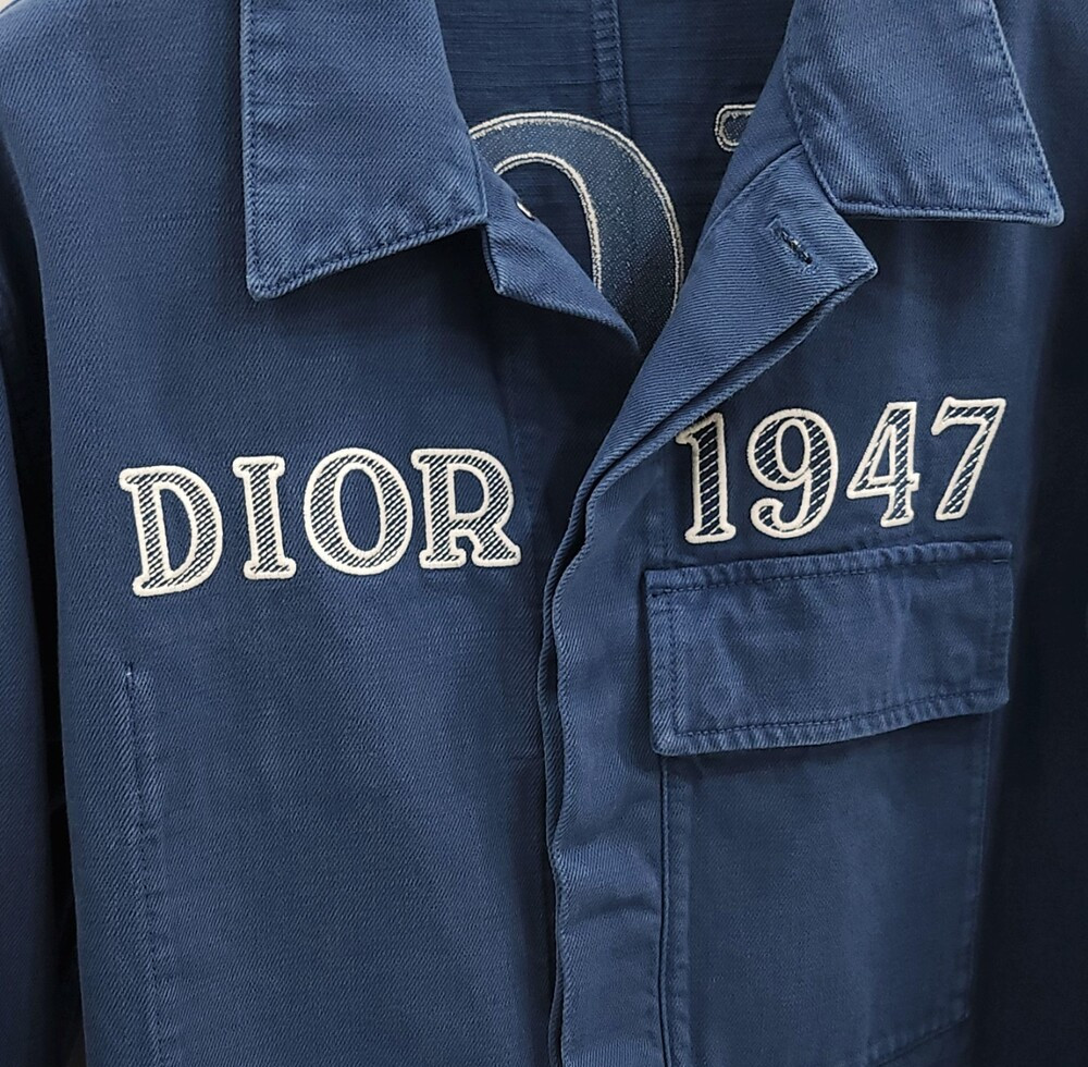 [럭스유] 48 / 디올 엠브로이드 데님 오버 셔츠 자켓 013D488C239X