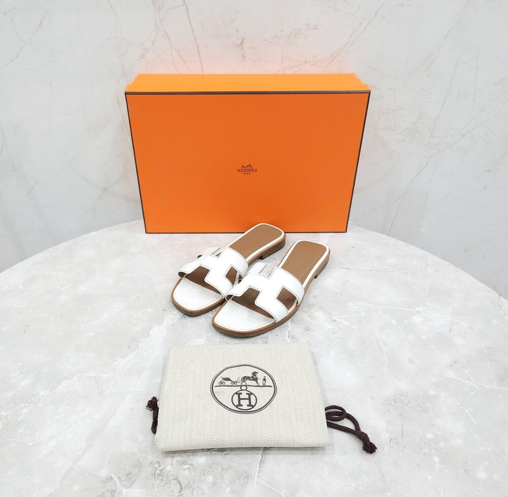 [럭스유] 37 / 에르메스 화이트 오란 샌들 슬리퍼