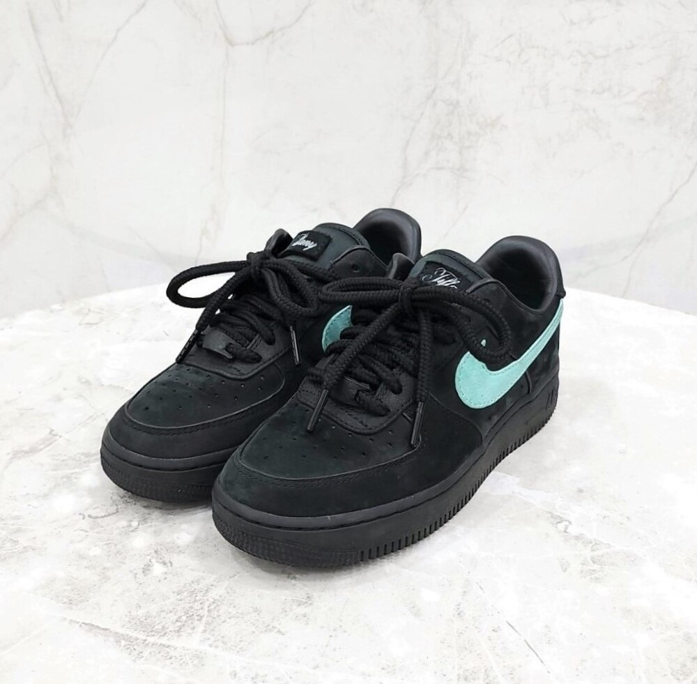 [럭스유] 230 / 나이키 X 티파니앤코 에어포스1 로우