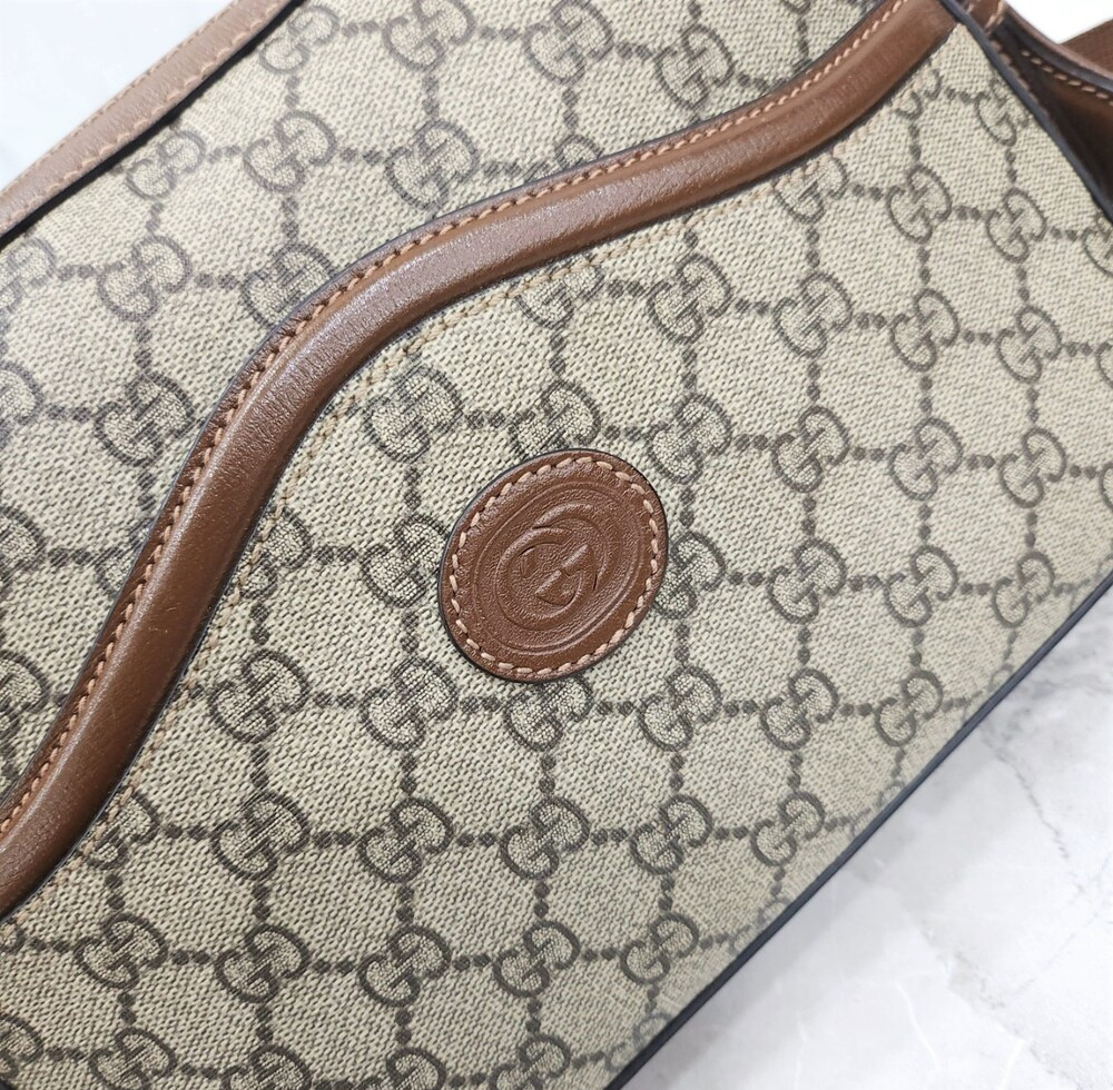 [럭스유] 구찌 인터로킹 G 수프림 메신저백 675891