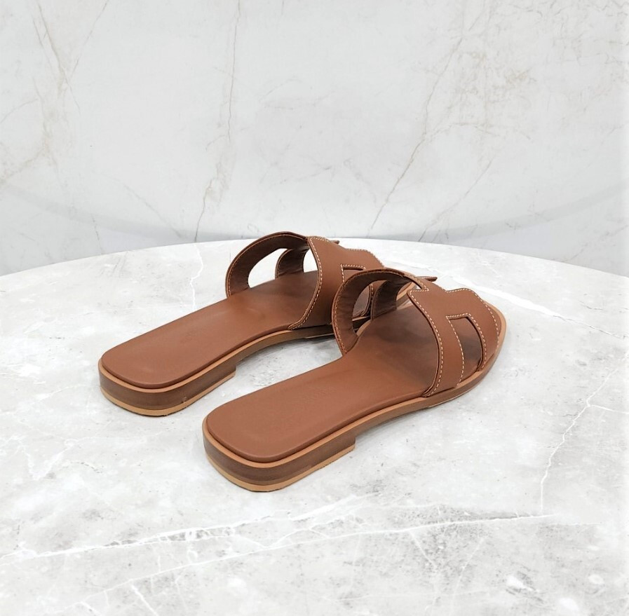 [럭스유] 37 / 에르메스 골드 오란 샌들 슬리퍼 H021056Z