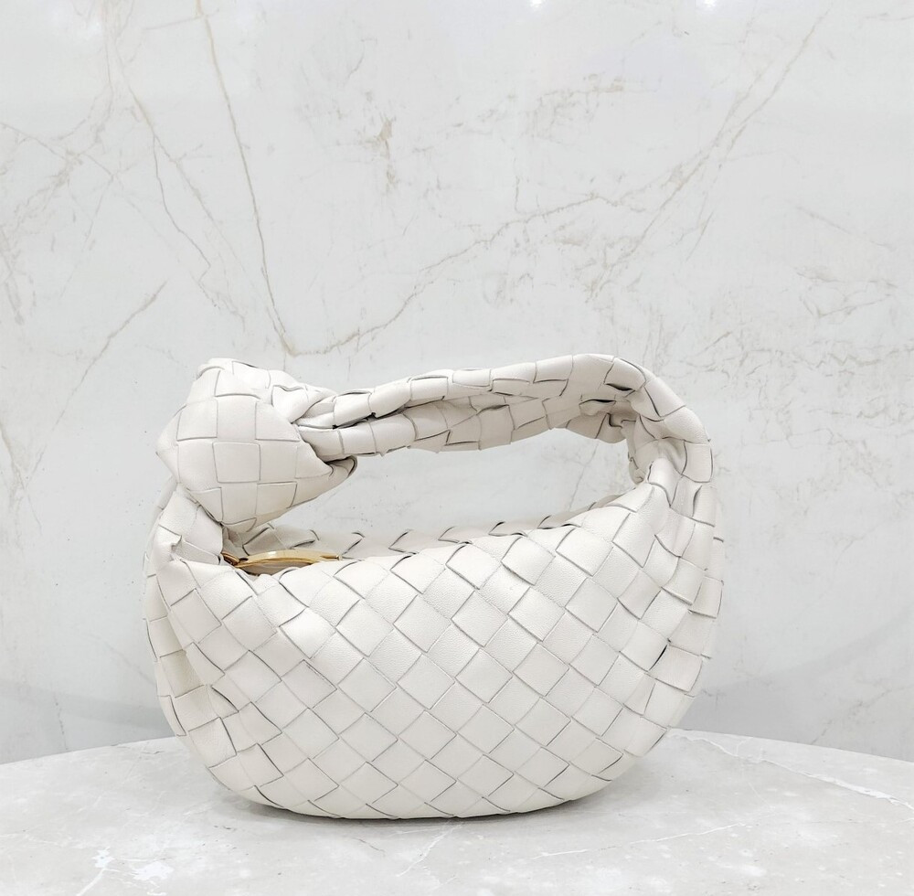 [럭스유] 보테가베네타 화이트 인트레치아토 미니 조디 호보백 651876