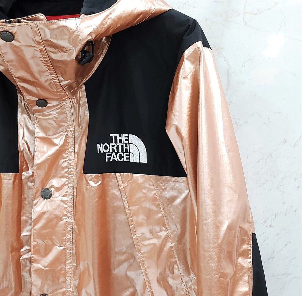 [럭스유] S / 슈프림 X 노스페이스 메탈릭 마운틴 파카 로즈골드