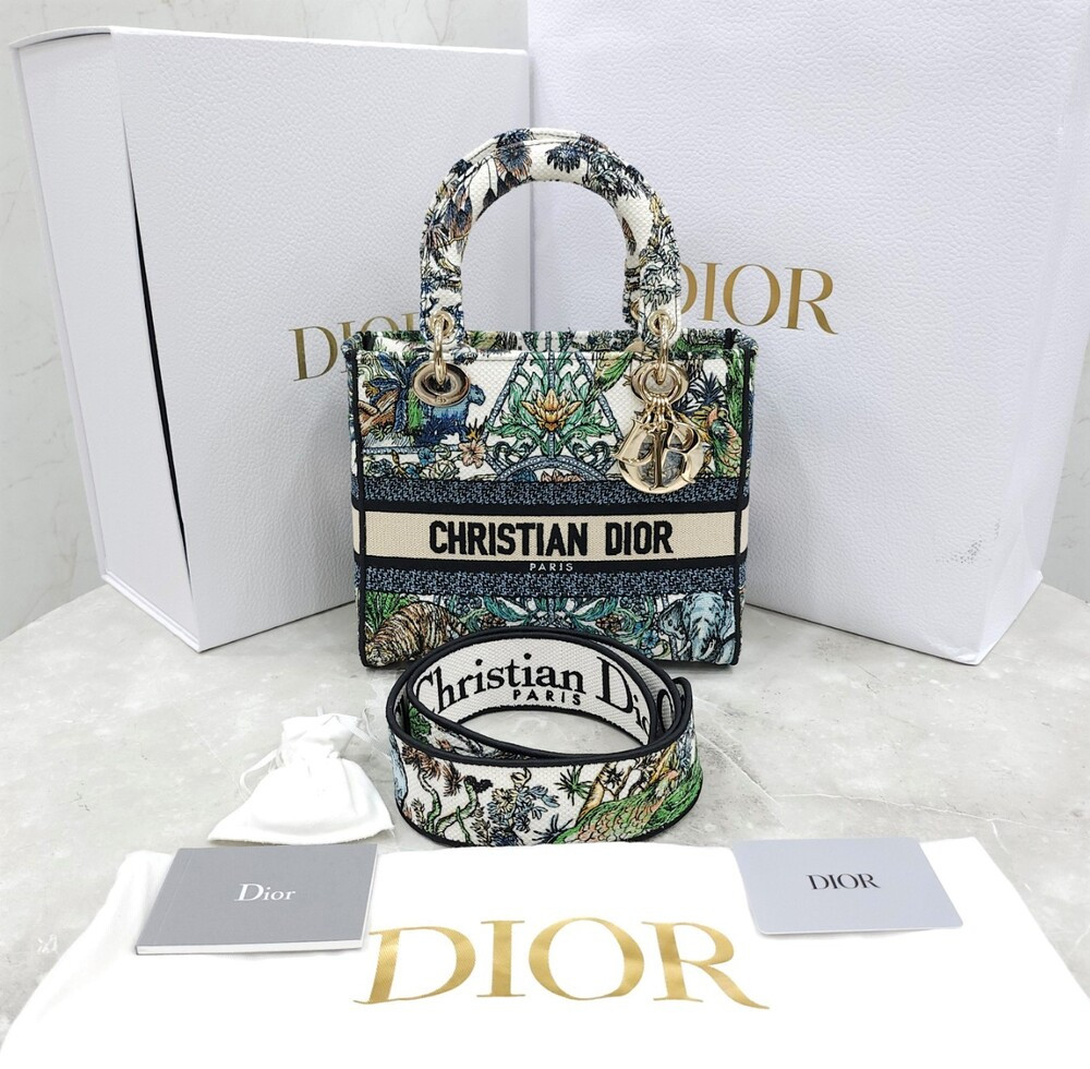 [럭스유] 디올 자수 레이디 디라이트 백 미디엄