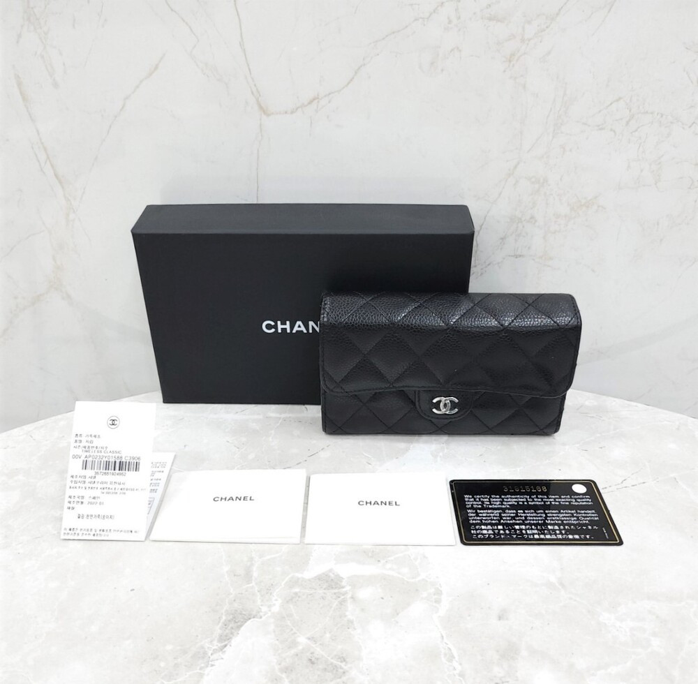 [럭스유] 샤넬 클래식 캐비어 플랩 중지갑 31번대 AP0232