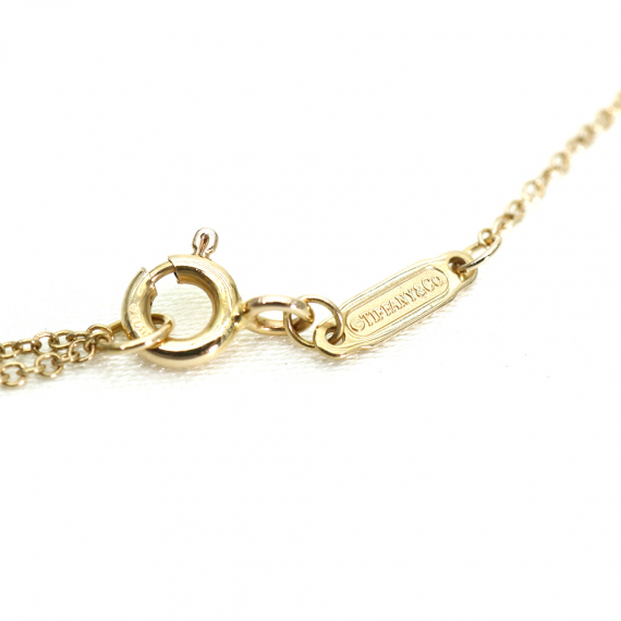 Tiffany&Co(티파니앤코) 63843385 18K 옐로우 골드 다이아 티파니 T 스마일 미니 목걸이