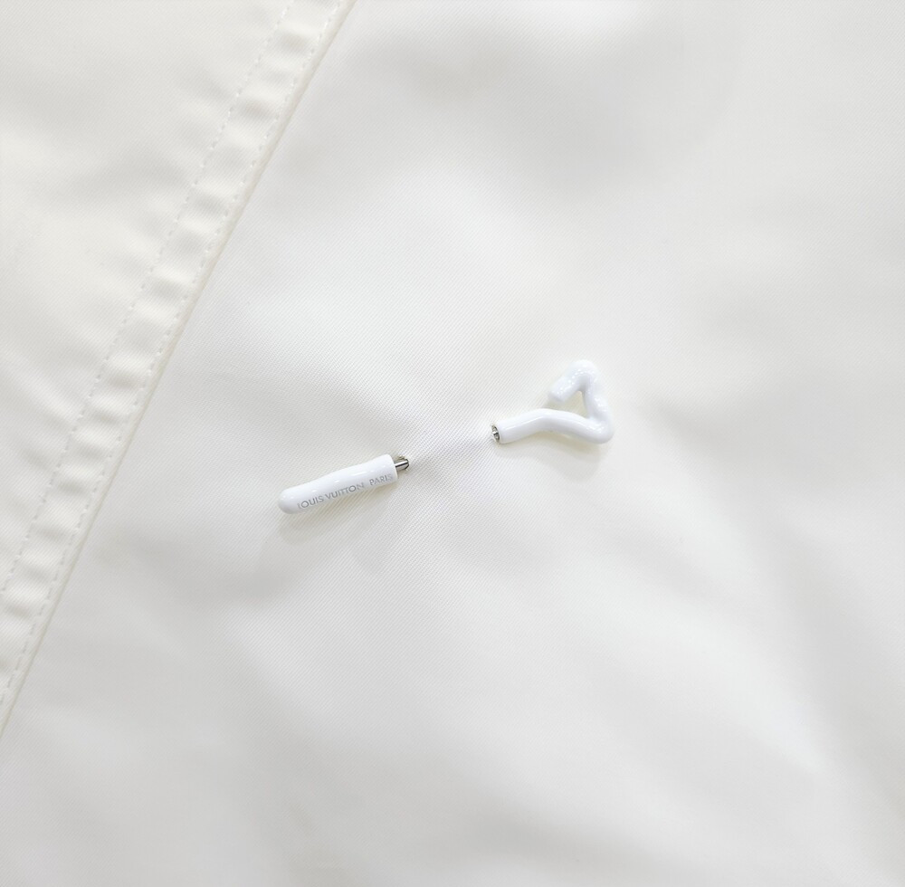 [럭스유] 46 / 루이비통 모노그램 리버서블 나일론 윈드 브레이커