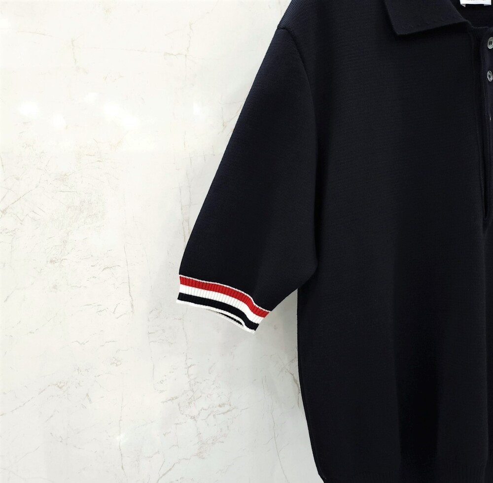 [럭스유] (새상품) 3 / 톰브라운 RWB 트리밍 밀라노 스티치 반팔 카라티 MKP056A