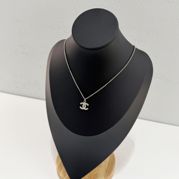 샤넬 CC로고 크리스탈 장식 목걸이