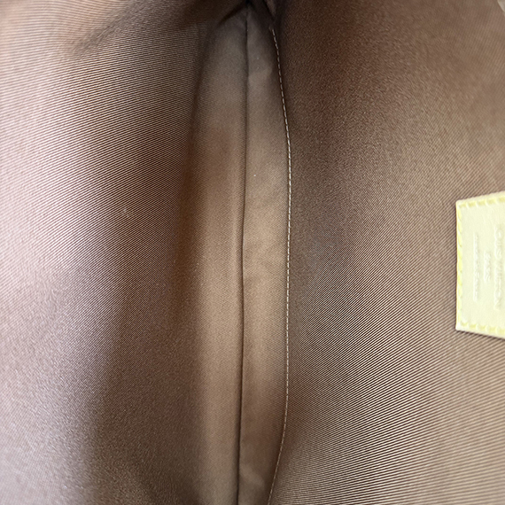 루이비통 모노그램 에튀 보야주 MM 클러치백 내장칩 M44499