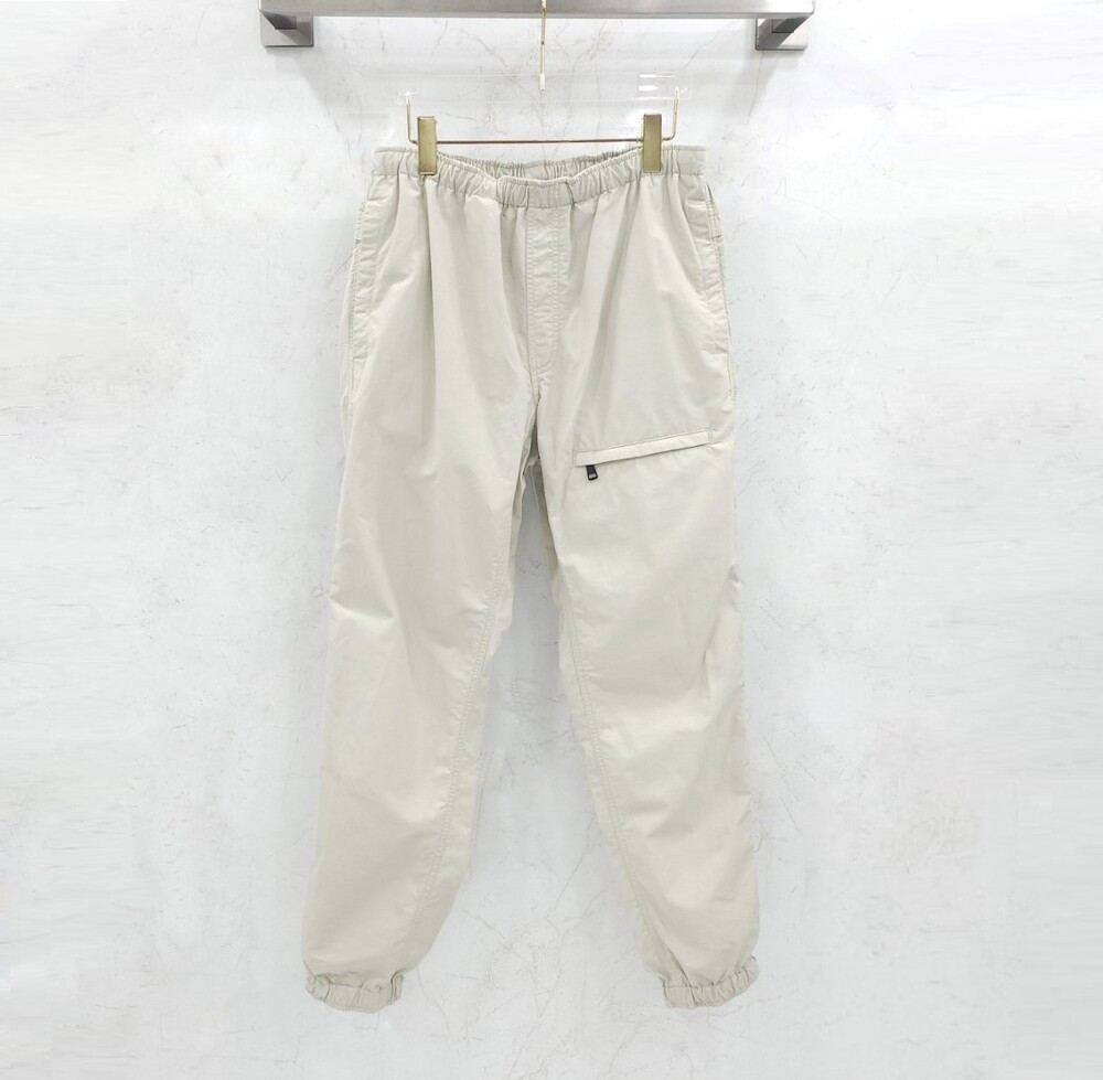 [럭스유] 48 / 몽클레어 로고 밴디 조거팬츠 H10912A00029