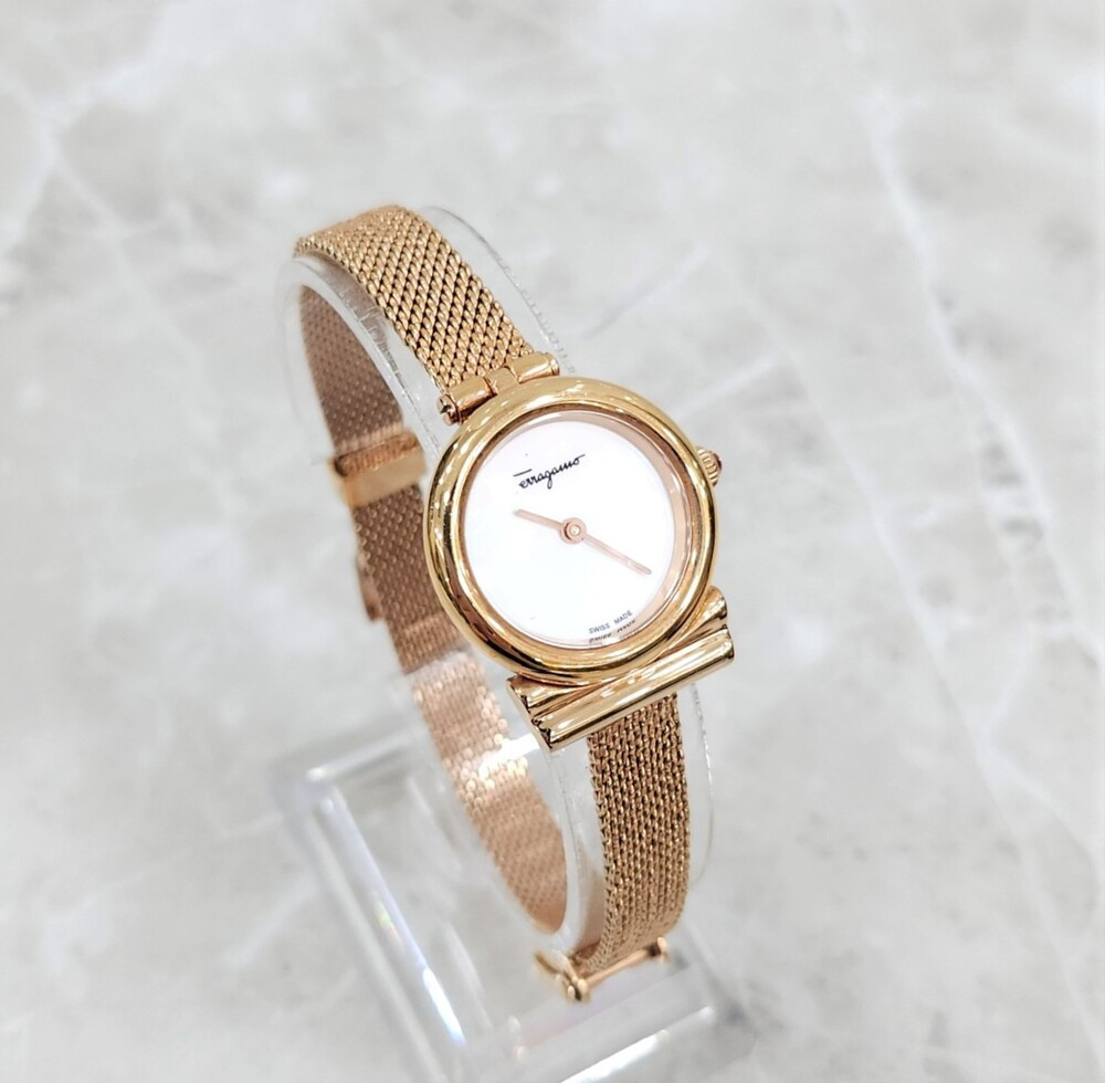 [럭스유] 페라가모 간치니 여성 시계 22mm SFIK00919