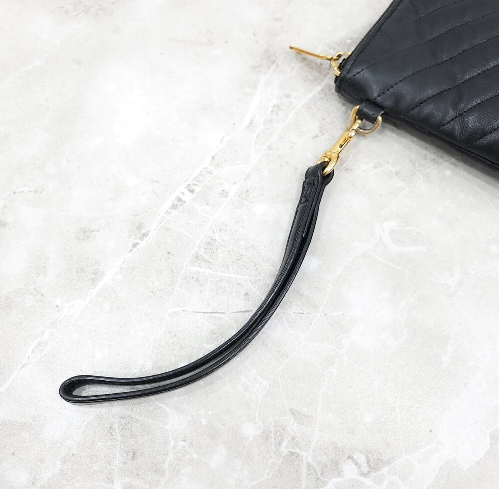 [럭스유] 생로랑 마틀라세 레더 스트랩 클러치