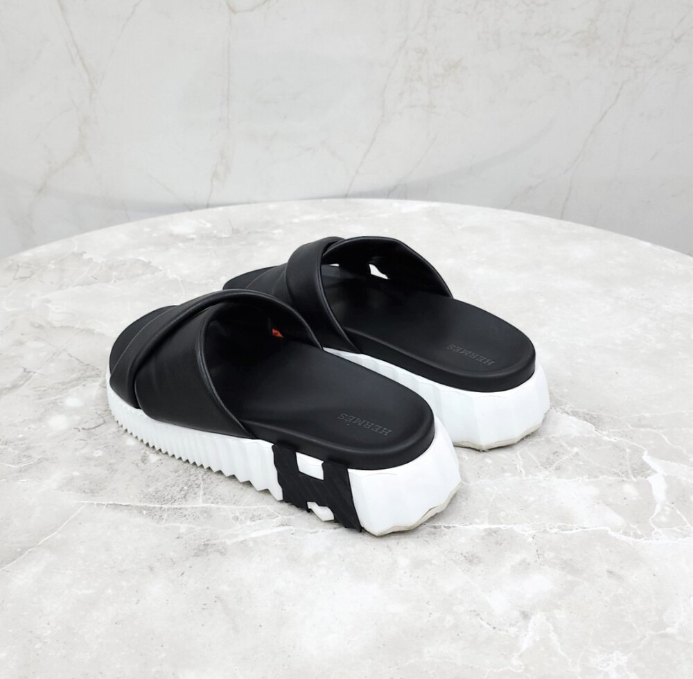 [럭스유] 38.5 / 에르메스 인프라 레더 샌들 H241166Z