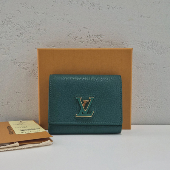 루이비통 카퓌신 타이니 지갑 25년 내장칩 M12407