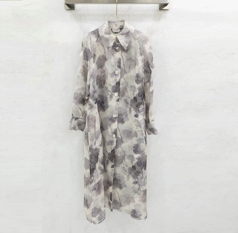 [럭스유] 36 / 펜디 그라데이션 플로럴 오간자 트렌치코트