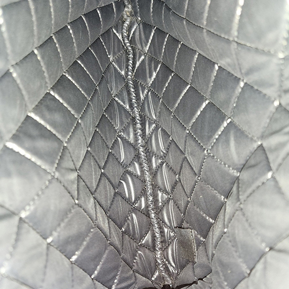 샤넬 램스킨 금장 보이 클러치 미듐 21번대 A84406