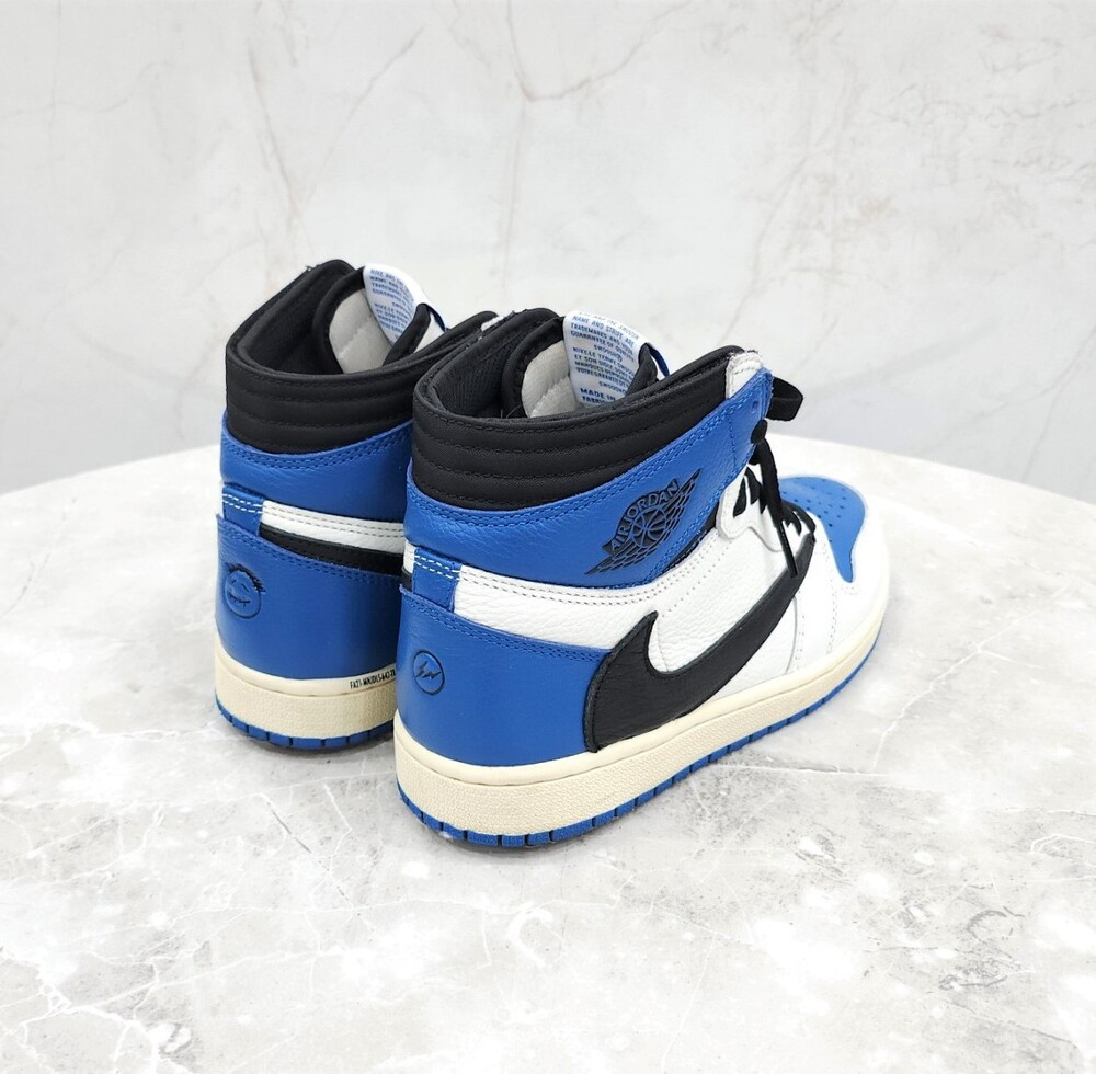 [럭스유] 250 / 나이키 X 스캇 프라그먼트 조던1 하이 스니커즈