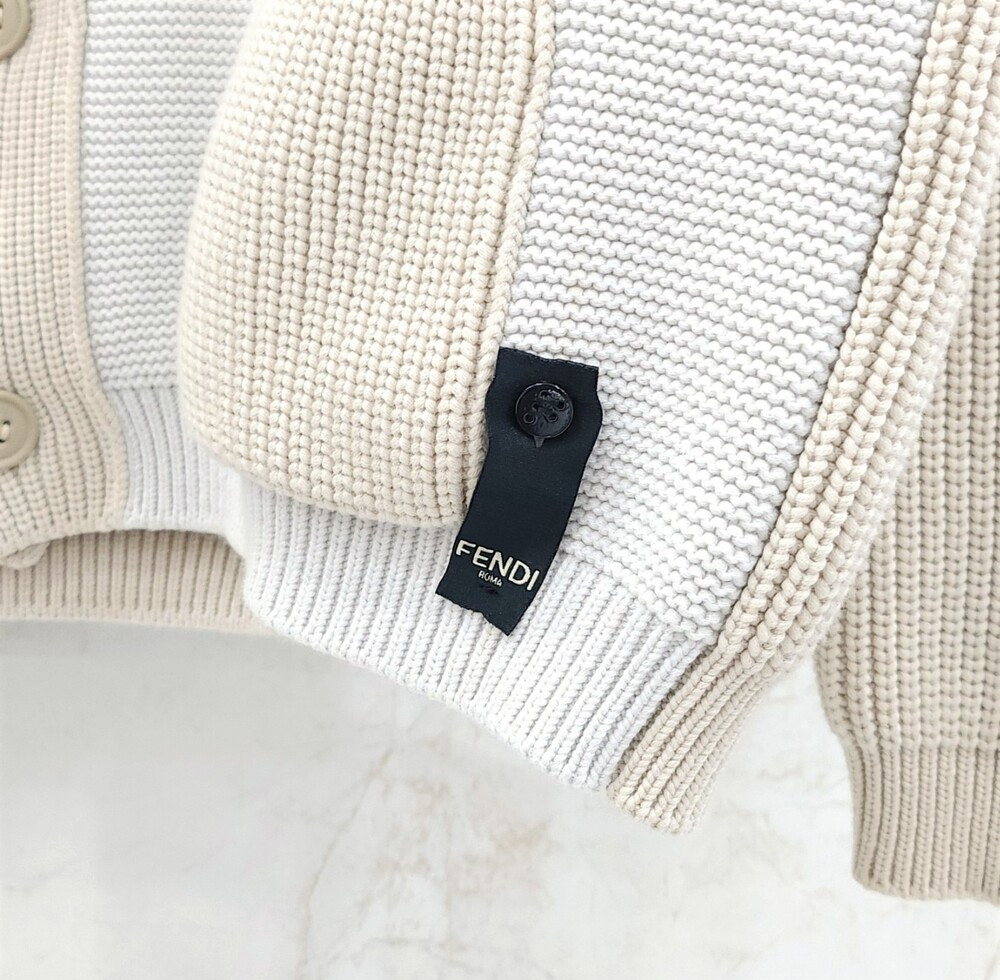 [럭스유] 50 / 펜디 컬러 블록 니트 가디건 FZC498