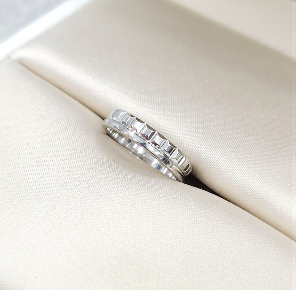 [럭스유] 부쉐론 콰트로 레디언트 에디션 웨딩밴드 링 50호