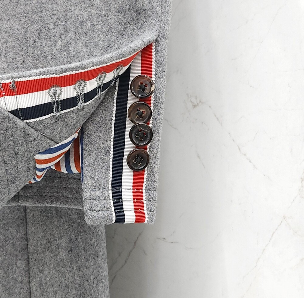 [럭스유] (새상품) 36 / 톰브라운 그레이 삼선 울 코트 F0C300A