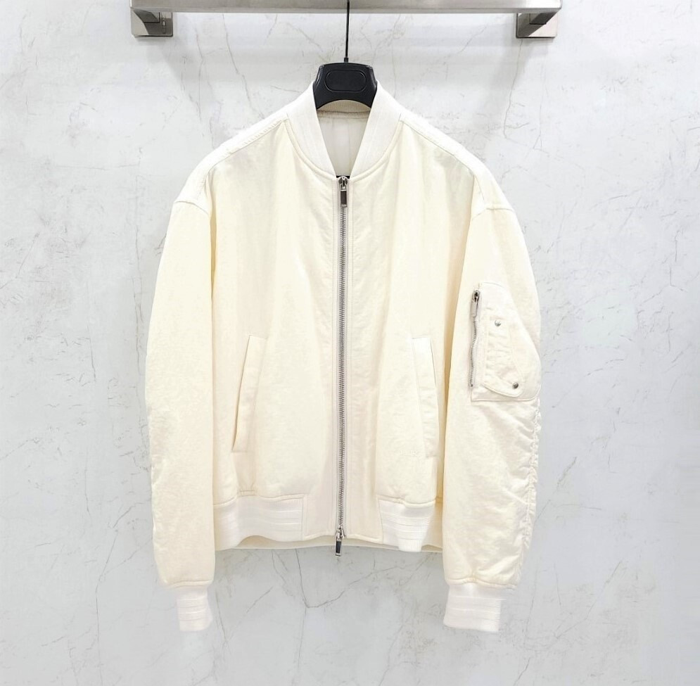 [럭스유] 50 / 디올 X 캑터스 잭 자수 로고 봄버 자켓