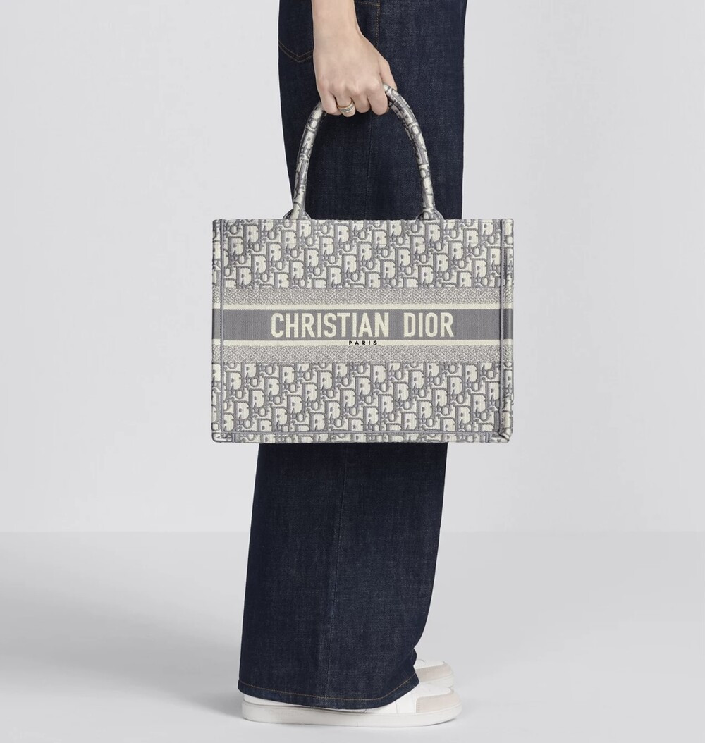 [럭스유] 디올 그레이 오블리크 북토트 백 미디엄 M1296ZRIW