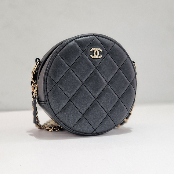 샤넬 램스킨 진주장식 체인 탬버린 동그리백 30번대