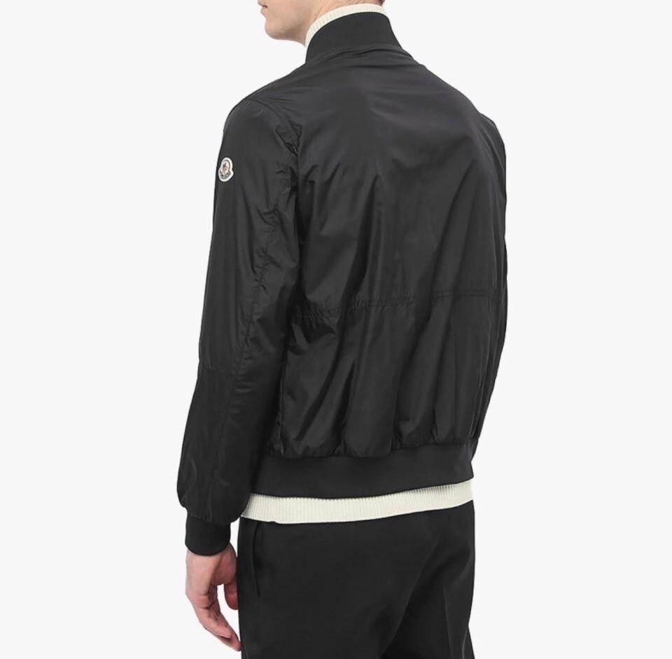 [럭스유] 3 / 몽클레어 IWAO 포켓 삼선 바람막이 자켓 블랙