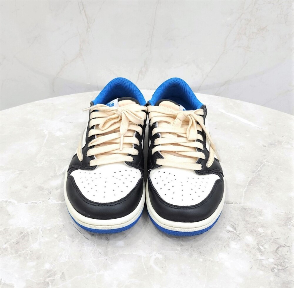 [럭스유] 250 / 나이키 X 프라그먼트 조던1 스캇 로우 스니커즈