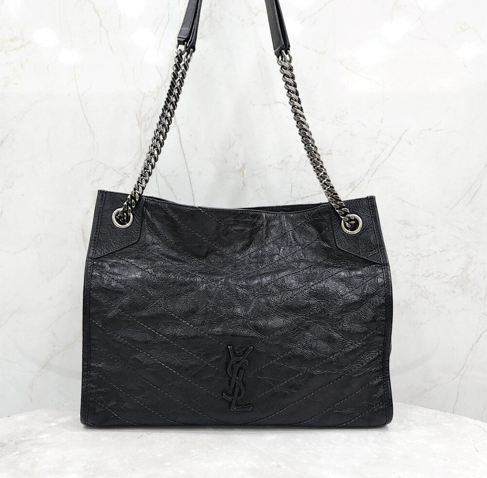 [럭스유] 생로랑 니키 레더 쇼핑백 블랙 577999