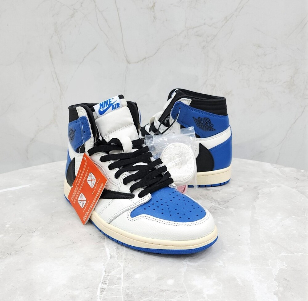 [럭스유] UK7 / 나이키 X 트래비스 스캇 프라그먼트 조던1 하이OG