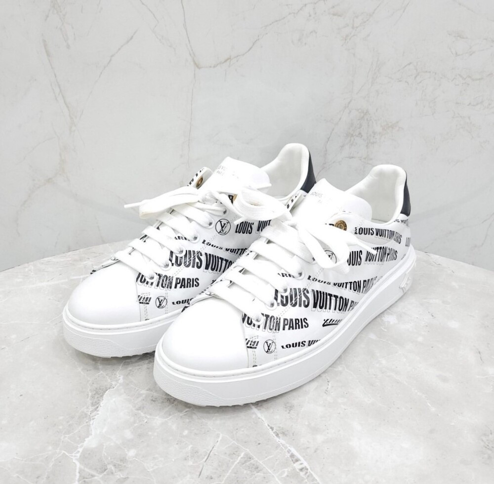 [럭스유] 42 / 루이비통 멀티로고 타임아웃 스니커즈